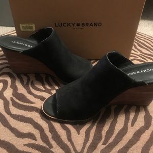 Lucky Brand shoes